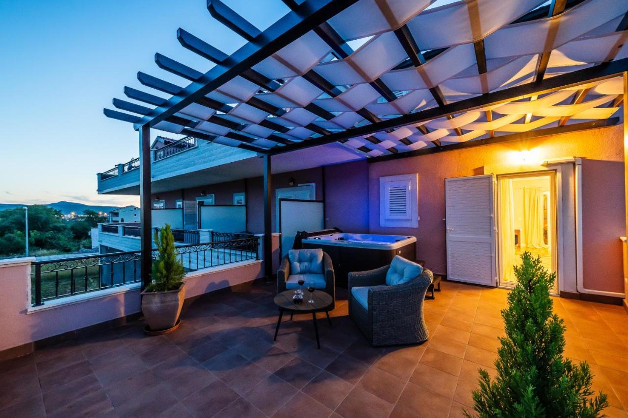 San Mihael Luxury Rooms 1 ดูโกโพลิเย ภายนอก รูปภาพ