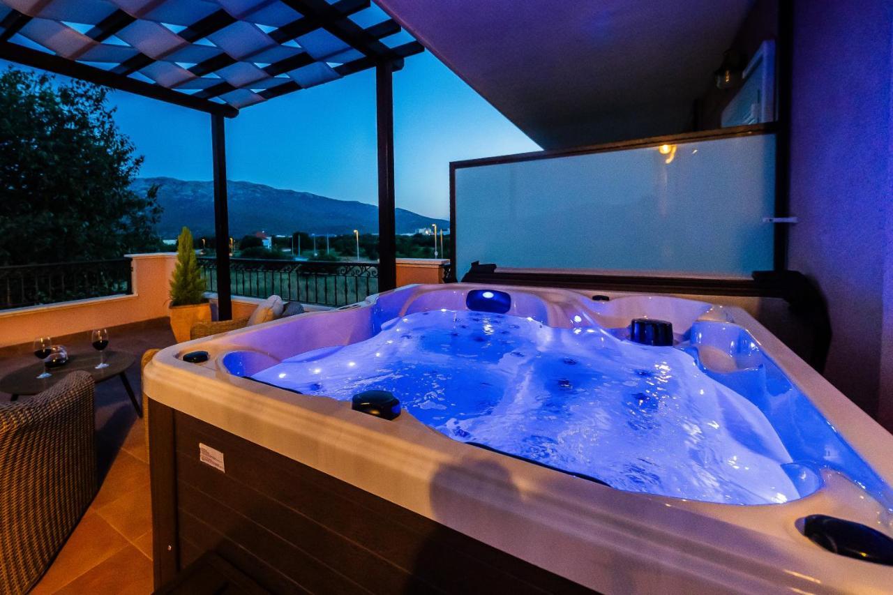 San Mihael Luxury Rooms 1 ดูโกโพลิเย ภายนอก รูปภาพ