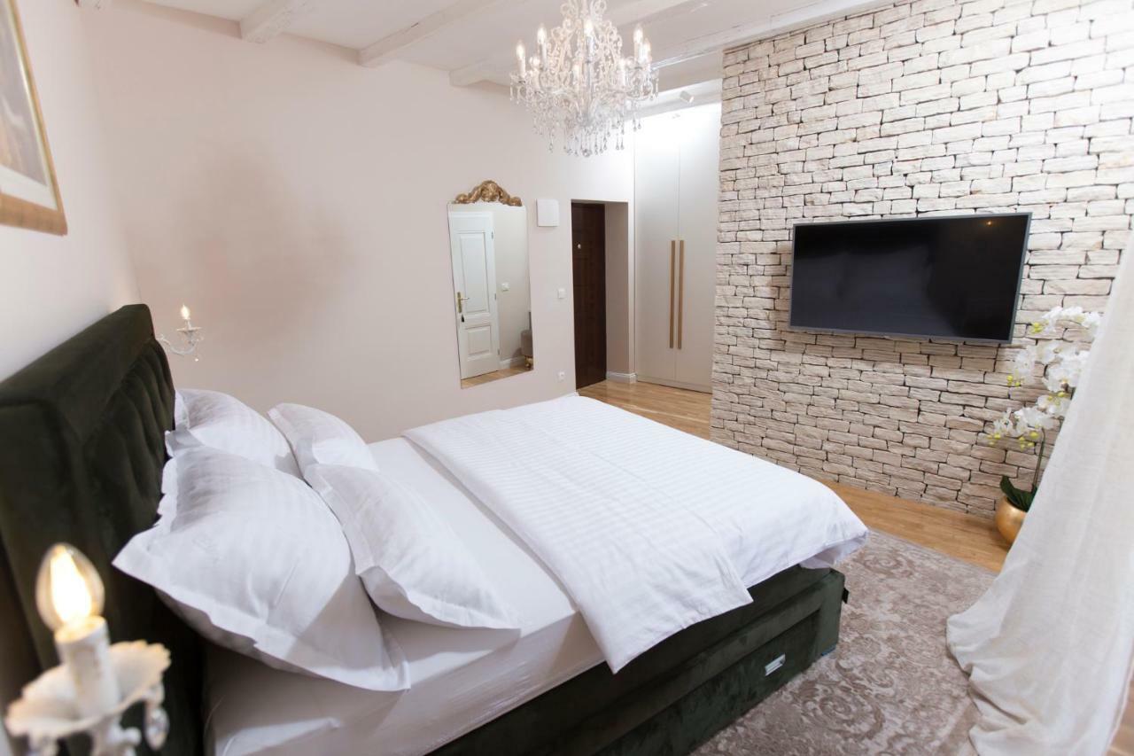 San Mihael Luxury Rooms 1 ดูโกโพลิเย ภายนอก รูปภาพ